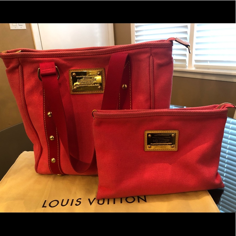 Louis Vuitton Cabas Rose Toile Antigua MM bag